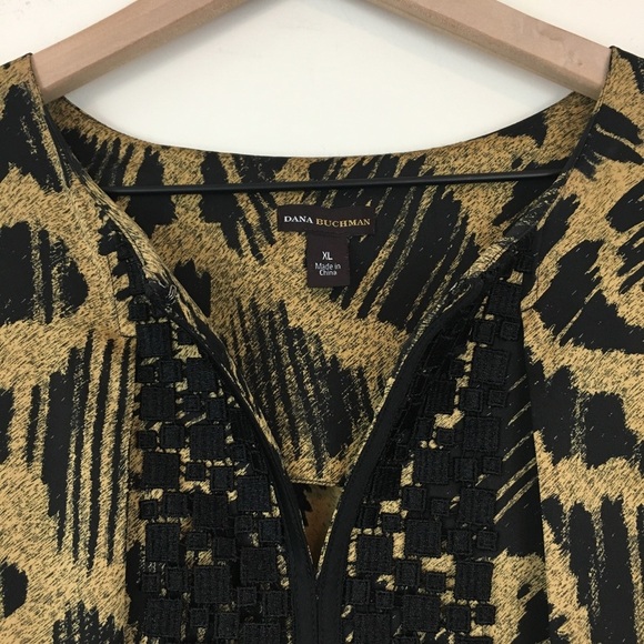 Dana Buchman Tribal Black Tan Crochet Batwing Top - Picture 4 of 8